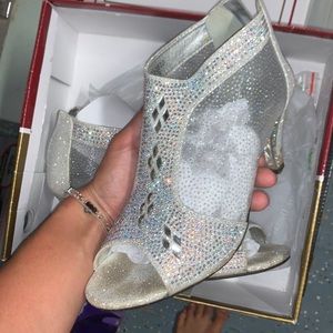 PIERRE DUMAS BOOT HEELS